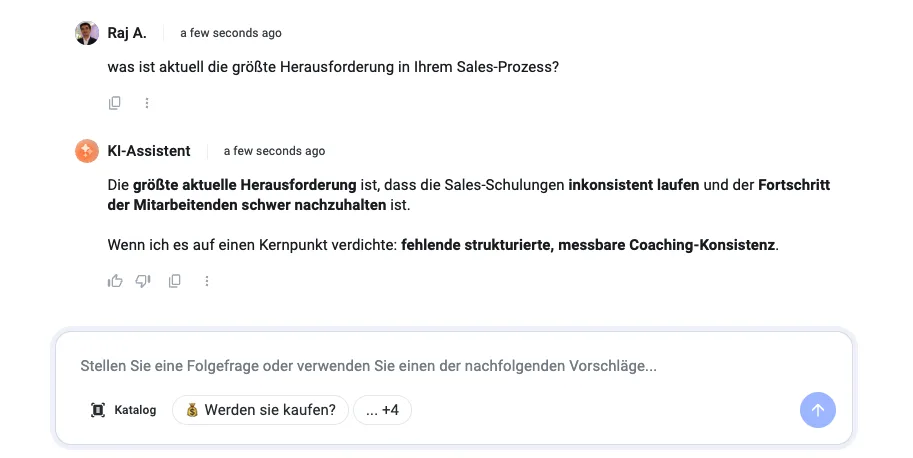 KI-Assistent-Chat mit Beispielfrage zur größten Herausforderung und der generierten Antwort